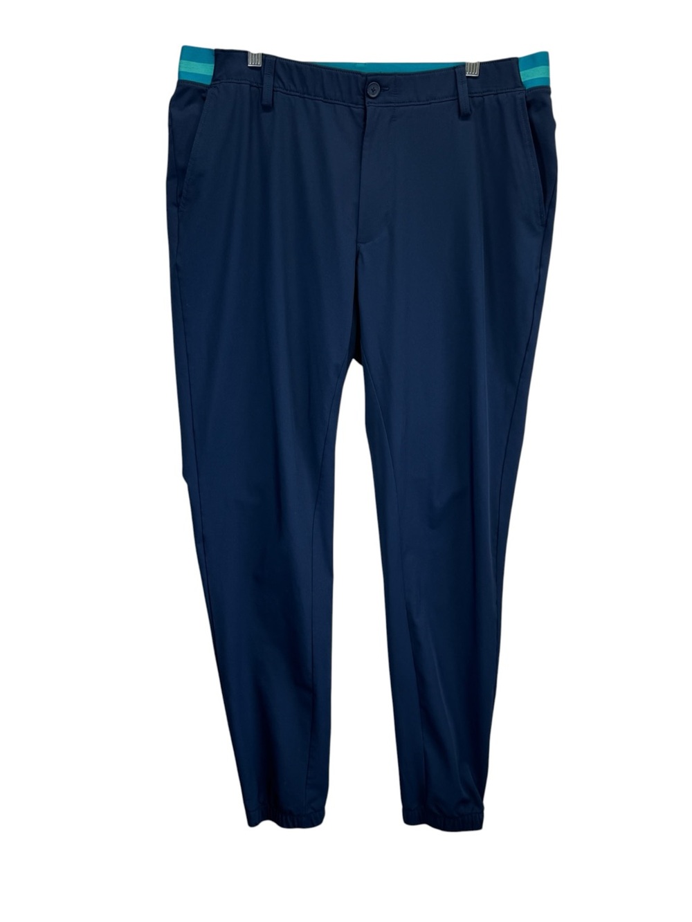 Under Armour Blue Athletic Wear Golf Pants
Size 38/34